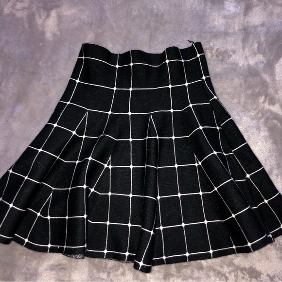 4 Tartan Print Pleated Skirts /circle skater, warm,striped - Picture 3 of 10